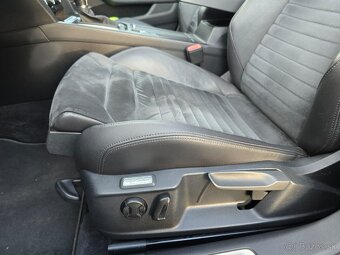 VW Passat R-Line 2.0 TDI DSG 2016 Panoráma, Virtual Cockpit - 11