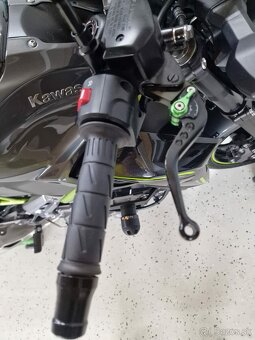 Kawasaki Z900 - 11