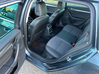 Škoda Octavia Combi 2.0 TDI Style - 11