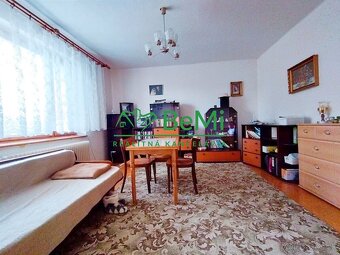 NOVÃ CENA-Rodinný dom so záhradou-Šurice- NA PREDAJ - 11