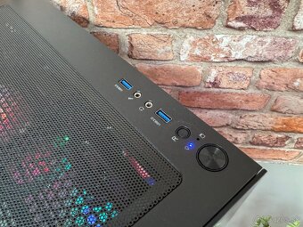 i3 12100F\16GB\RX 7800XT\SSD\850W Zdr - 11