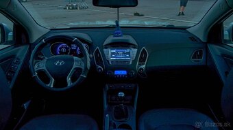 Hyundai ix35 2.0 CRDi VGT Premium 4x4 - 11