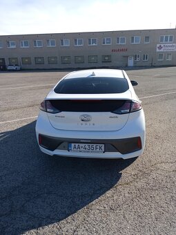 Predám elektromobil Hyundai ionq - 11