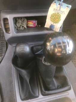 Nissan Terrano 2 2,7 - 11