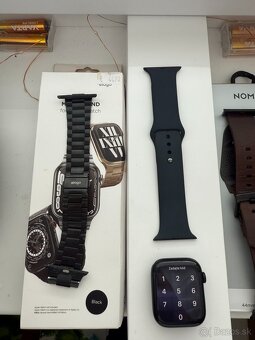 Apple Watch Series 7 GPS 45mm Midnight Aluminium Case - 11