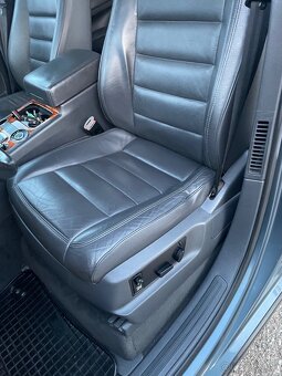 VOLKSWAGEN TOUAREG 3.0TDI 4x4 - 11