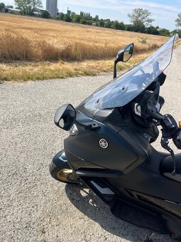 Yamaha Tmax 560 tech max 2022 - 11