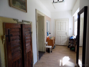 Na predaj dom s ovocným sadom 4401m2 -Veľké Kosihy. - 11