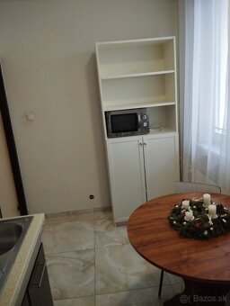 Predávam 1 izbový byt vo Vrbovom - 11