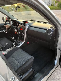 Suzuki Grand Vitara  1.9 DDis 4x4 = 159356km, Bez korozie = - 11