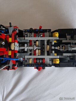 LEGO 42043 Mercedes-Benz Arocs 3245 - 11