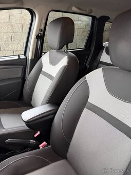 Dacia DUSTER 1.6 benzin 4x4 2017 - 11