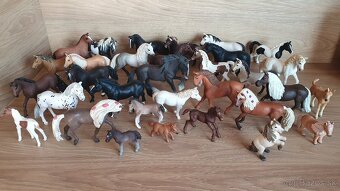 Schleich koně a jezdci /jezdkyně - 11