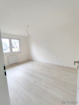 NA PREDAJ NOVOSTAVBA č. 3 V SĽAŽANOCH - 11