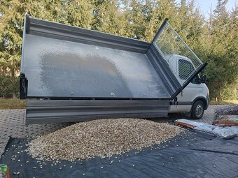 Preprava sypkých materiálov do 3,5t - 11