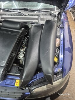 Passat B6 sedačky koža + alcantara top stav - 11