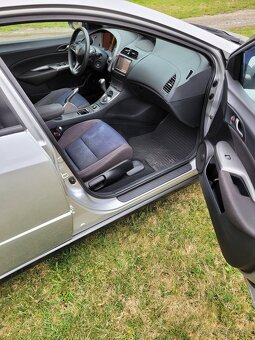 Honda Civic 1.8 i-VTEC BENZÍN + LPG - 11