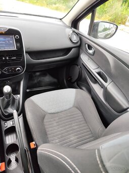 Renault Clio - 11