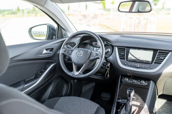 Opel GRANDLAND X 2019 | 5000km - 11