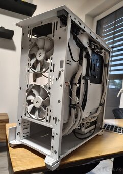 Intel i5-13600KF / GIGABYTE RTX 3060 Ti OC / 32GB RAM DDR5 - 11
