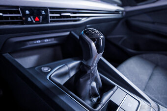 VW Golf Variant 2.0 TDI model 2022, manuál, ťažné, DPH - 11