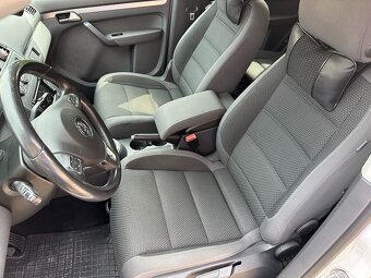 Volkswagen Touran 1.6TDI DSG - 11
