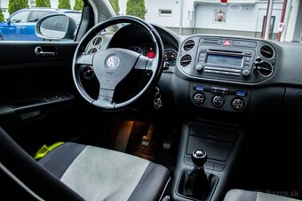Volkswagen Golf 1.6 FSI Comfortline - 11