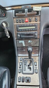 Mercedes W210 E240 V6 Avantgarde - 11