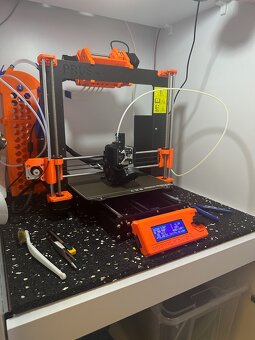 Skriňa na 3D tlačiareň s výsuvným mechanizmom. - 11
