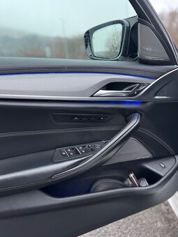 BMW 530xD 530D G30 TOP STAV - 11
