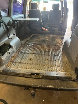 Vw T4 Multivan 2.5 Tdi 75Kw ACV facelift - 11