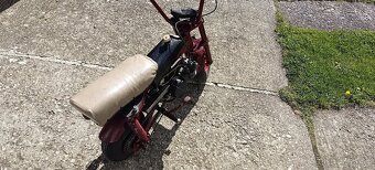 Motor na Babettu 207 - 11