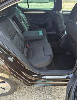 Skoda superb 2,0 TDI Manual 110kw - 11