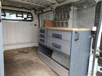 POJAZDNA DIELNA s vestavbou Peugeot Boxer 4x4 - 11