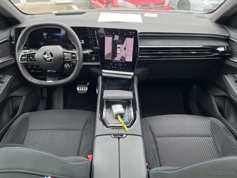 Renault Austral E-Tech Full Hybrid 200 Esprit Alpine - 11