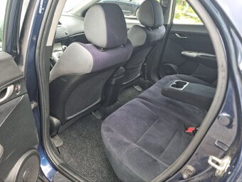 Honda Civic 2.2I-CDTi - 11