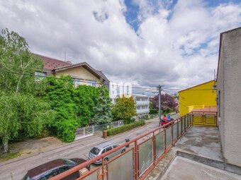 Rodinný dom s ideálnou dispozíciou v pôvodnom stave na Handl - 11