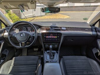 Volkswagen Passat Variant 2.0 TDI 140kW Highline 4MOTION DSG - 11