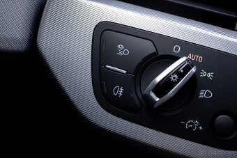 Audi A4 2.0 TFSI ultra S tronic Basis /AJ SPLÁTKY/PROTIÚČET/ - 11