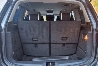 Volkswagen Sharan 2.0 tdi 4x4 7-miestne - 11