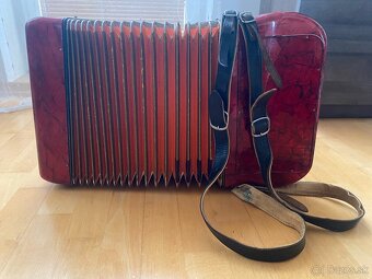 Heligonka Hohner Club lllM CF Trojhlas + kniha - 11