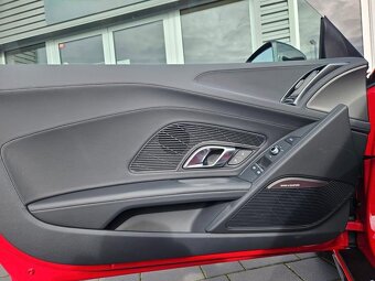 Audi R8 Coupe V10 5.2 FSI Performance - 11
