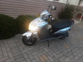 Elektrobicykel  skuter ako nový - 11