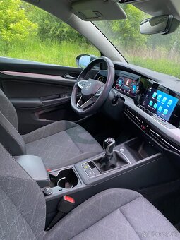 Volkswagen Golf 8 Variant 2.0 TDI - 11
