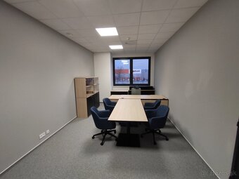 Spolupráca – montáž nábytku a sťahovanie firiem - 11