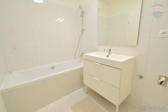 Prenájom 2 izbový  55 m2 byt s parkovacím státím „TABÁŇ“ Nit - 11