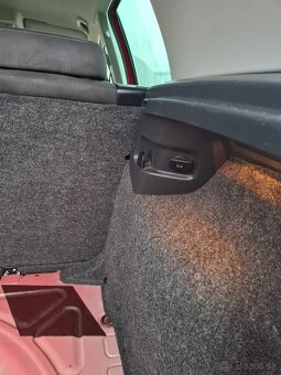 VOLKSWAGEN GOLF VI 1.6 TDI 77KW SPORTLINE - 11