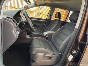 Volkswagen Touran 2.0 TDI Comfortline - 11