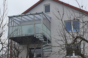 Hliník,kov,nerez-terasa,balkón,schody,plot,brána,prístrešok. - 11