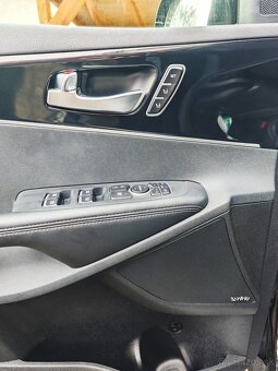 Kia Sorento 2.2 CRDI (200k), Platinum AT 4x4 126100 km - 11